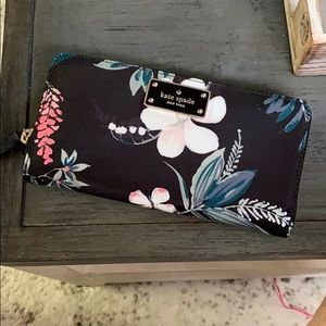 Kate Spade Botanical wallet